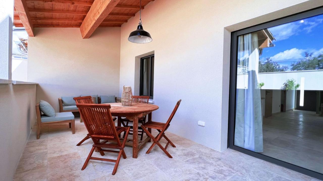 Ferienwohnung Les Logis De Cocagne Saint-Rémy-de-Provence Exterior foto
