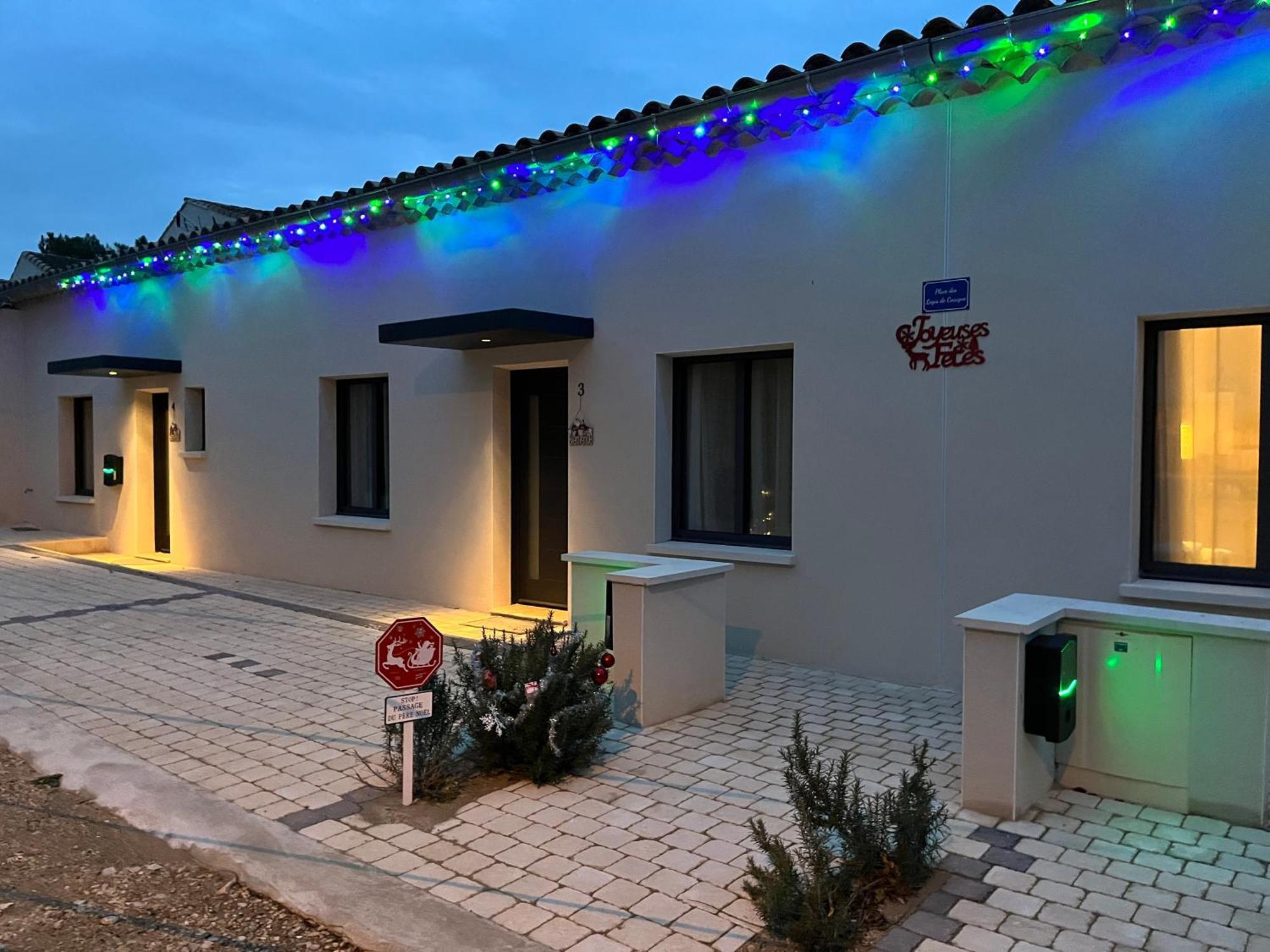 Ferienwohnung Les Logis De Cocagne Saint-Rémy-de-Provence Exterior foto